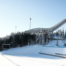 The ski jump in Holmenkollen was next on the agenda. Sports are important to Britons and Norwegians alike, and skiing is particularly important in Norway. Photo: Terje Pedersen / NTB scanpix